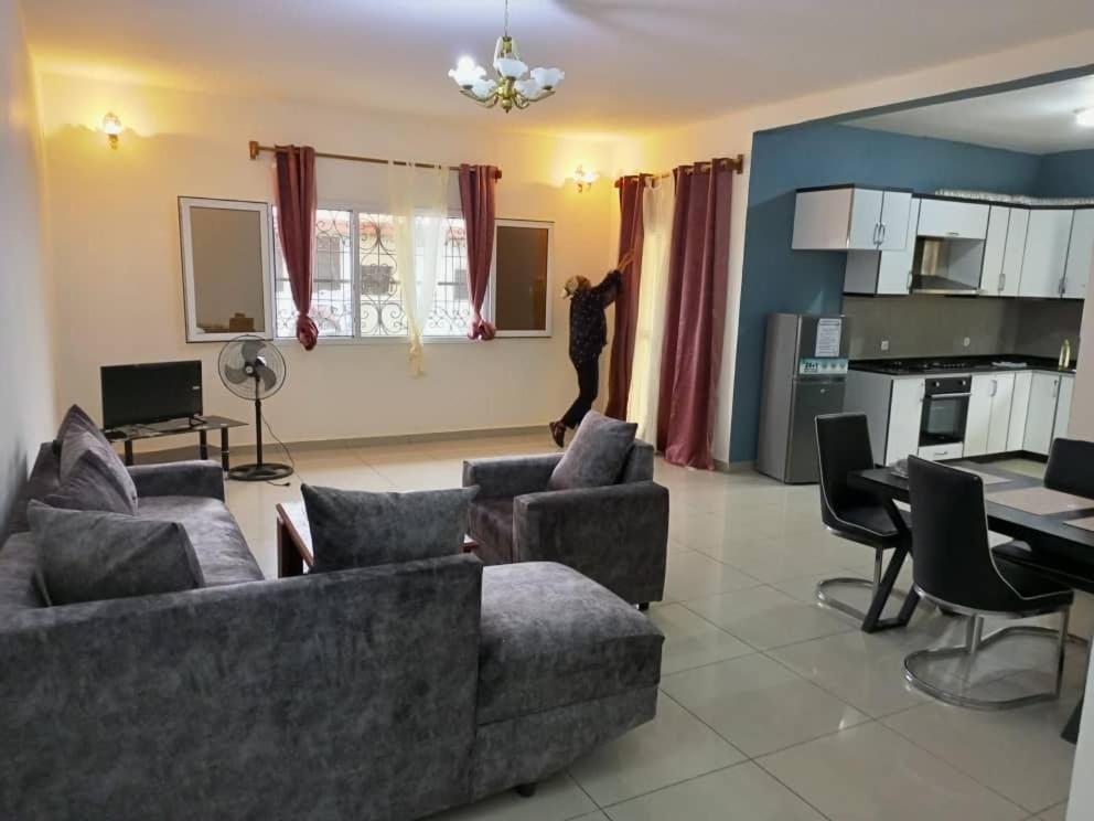 Résidence Rosalie Yaoundé Chambre photo